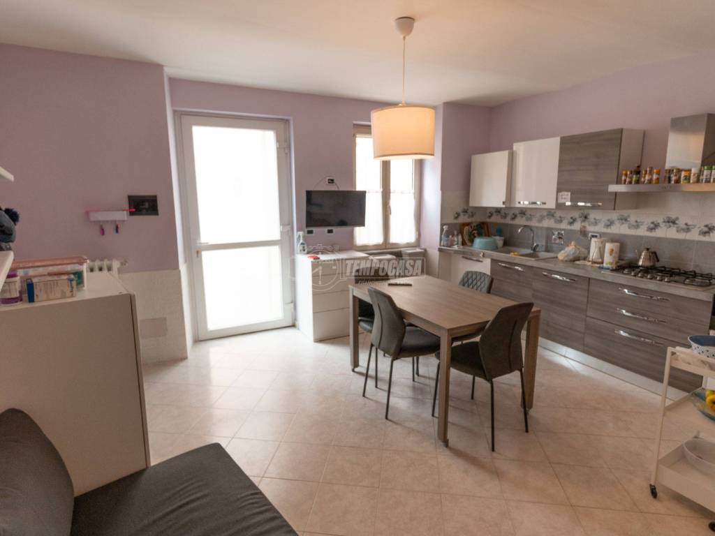 casa indipendente in vendita a Sant'Ambrogio di Torino