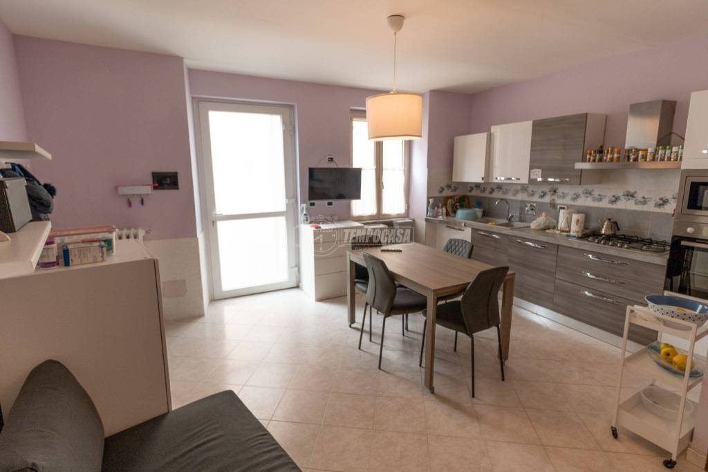casa indipendente in vendita a Sant'Ambrogio di Torino
