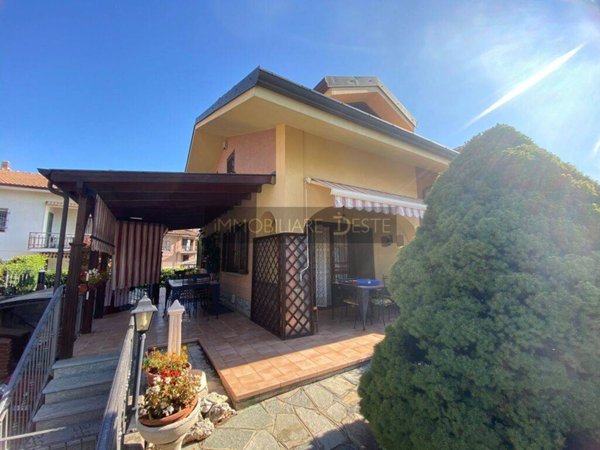 casa indipendente in vendita a Sant'Ambrogio di Torino