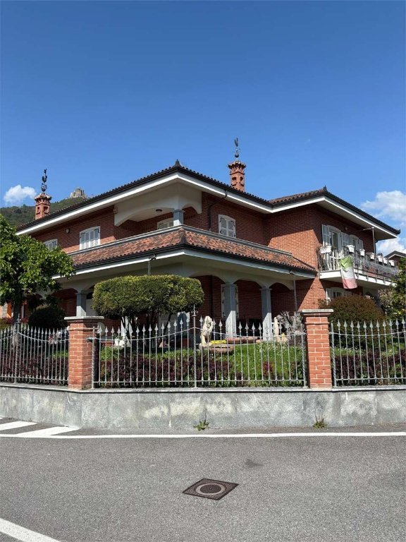 casa indipendente in vendita a Sant'Ambrogio di Torino
