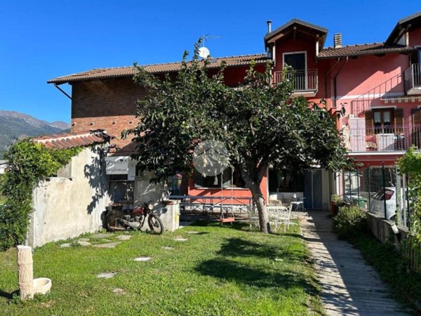casa indipendente in vendita a Sant'Ambrogio di Torino