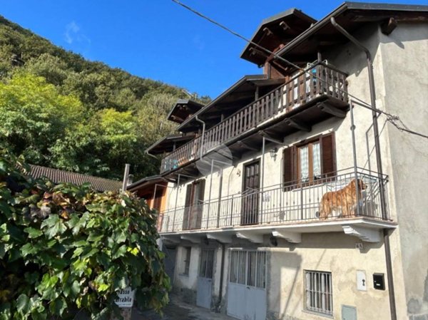 casa indipendente in vendita a Sant'Ambrogio di Torino