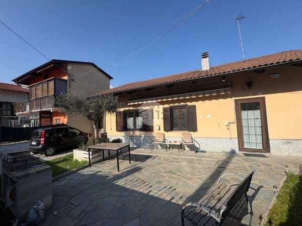 casa indipendente in vendita a Sant'Ambrogio di Torino