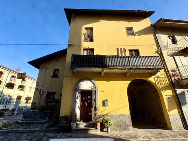 casa indipendente in vendita a Sant'Ambrogio di Torino