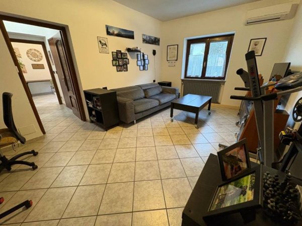 casa indipendente in vendita a Sant'Ambrogio di Torino