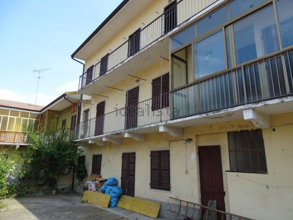 casa indipendente in vendita a Sant'Ambrogio di Torino