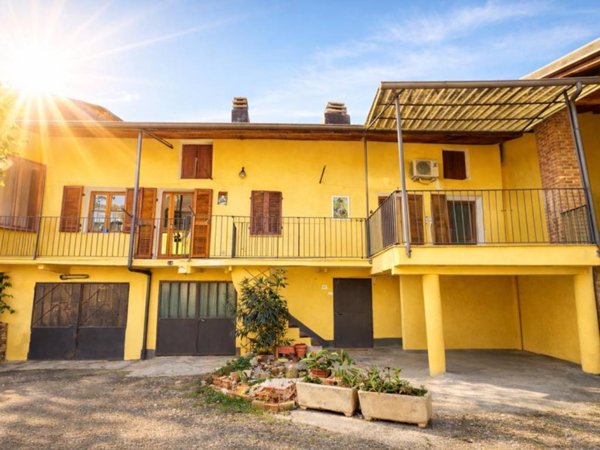 casa indipendente in vendita a Sant'Ambrogio di Torino