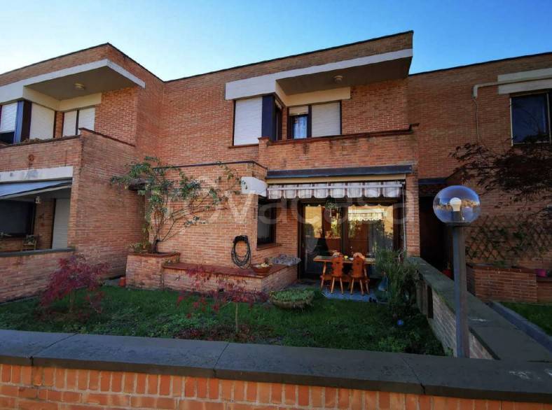 casa indipendente in vendita a Sant'Ambrogio di Torino