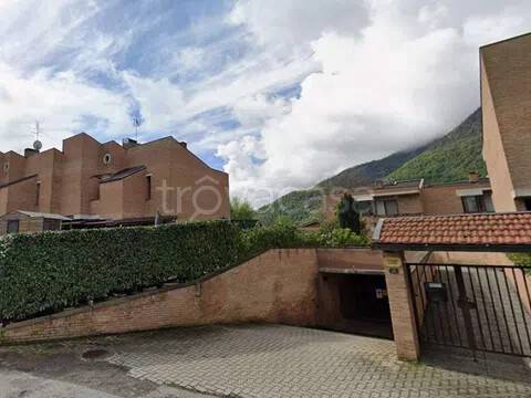 casa indipendente in vendita a Sant'Ambrogio di Torino