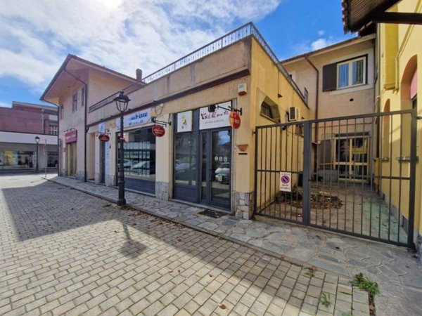 negozio in vendita a Sant'Ambrogio di Torino