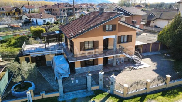 casa indipendente in vendita a Sant'Ambrogio di Torino