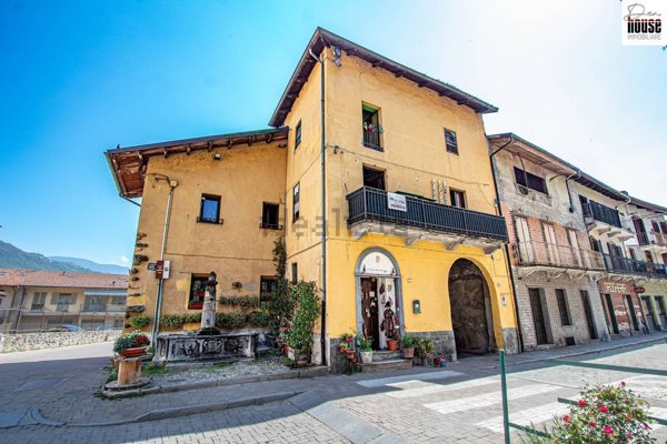 pentavano in vendita a Sant'Ambrogio di Torino in zona Bertassi