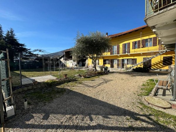 casa indipendente in vendita a Sant'Ambrogio di Torino in zona Bertassi