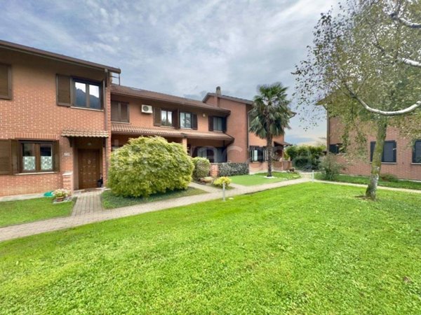 casa indipendente in vendita a Sant'Ambrogio di Torino in zona Bertassi