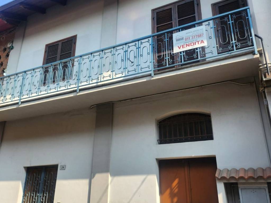appartamento in vendita a Sant'Ambrogio di Torino in zona Bertassi