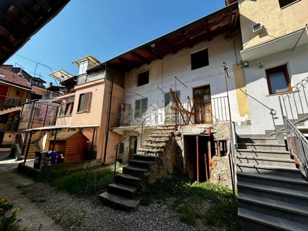 casa semindipendente in vendita a Sant'Antonino di Susa