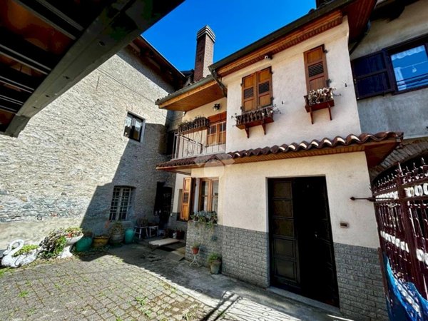 casa semindipendente in vendita a Sant'Antonino di Susa