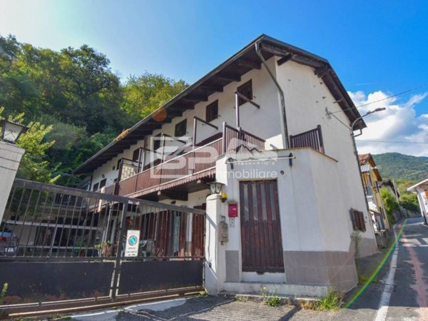 casa indipendente in vendita a Sant'Antonino di Susa