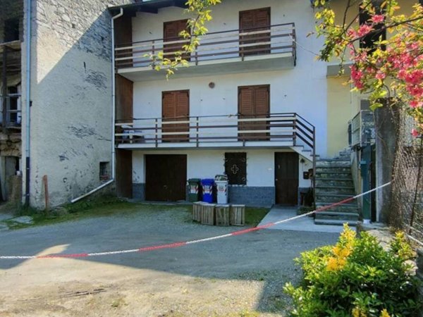 casa indipendente in vendita a Sant'Antonino di Susa