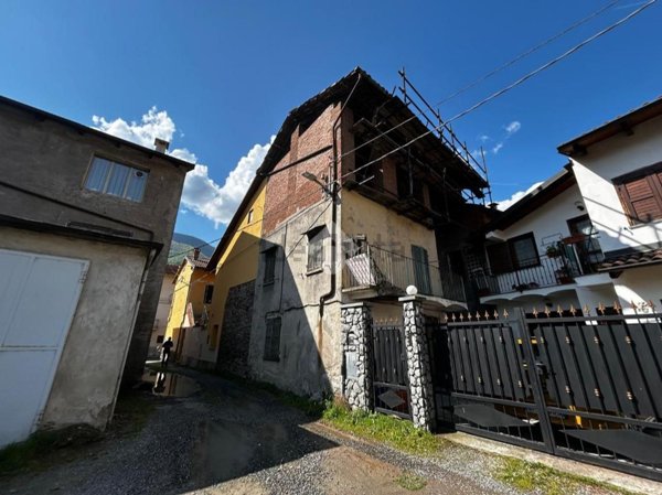 casa semindipendente in vendita a Sant'Antonino di Susa