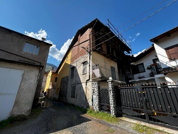 casa semindipendente in vendita a Sant'Antonino di Susa