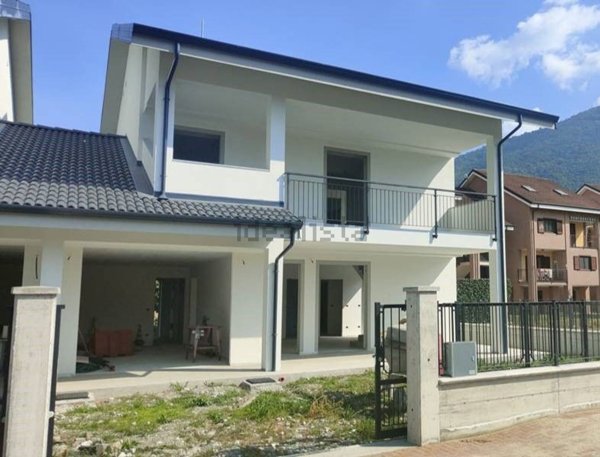 casa indipendente in vendita a Sant'Antonino di Susa