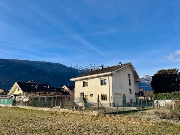 casa indipendente in vendita a Sant'Antonino di Susa
