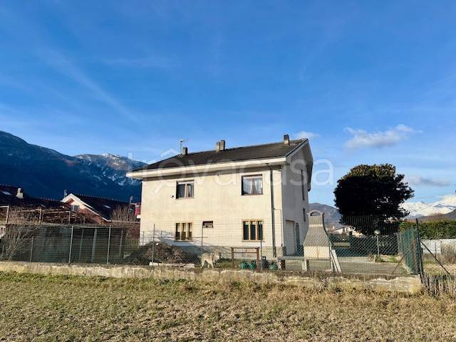 casa indipendente in vendita a Sant'Antonino di Susa