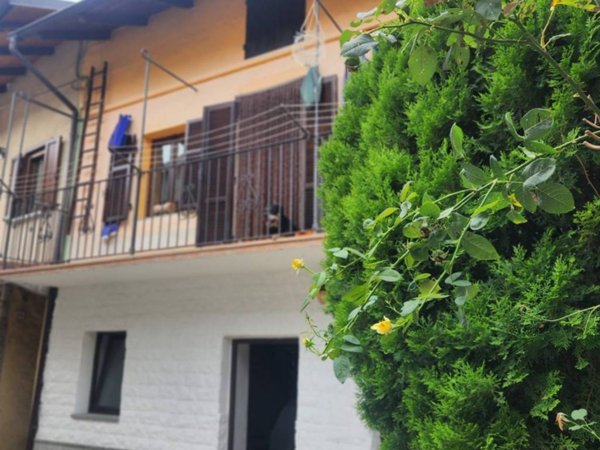 casa indipendente in vendita a Sant'Antonino di Susa