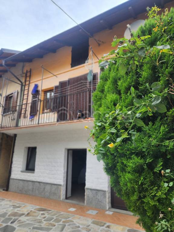 casa indipendente in vendita a Sant'Antonino di Susa