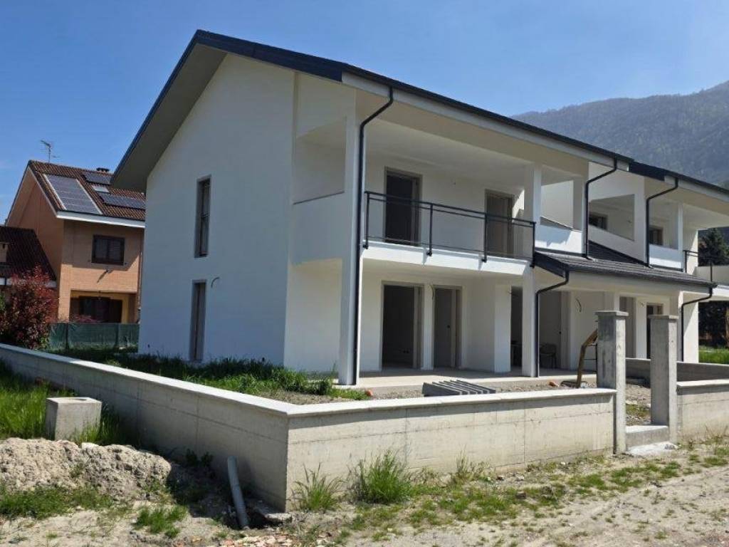 casa indipendente in vendita a Sant'Antonino di Susa