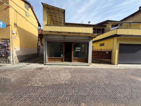 locale commerciale in vendita a Sant'Antonino di Susa