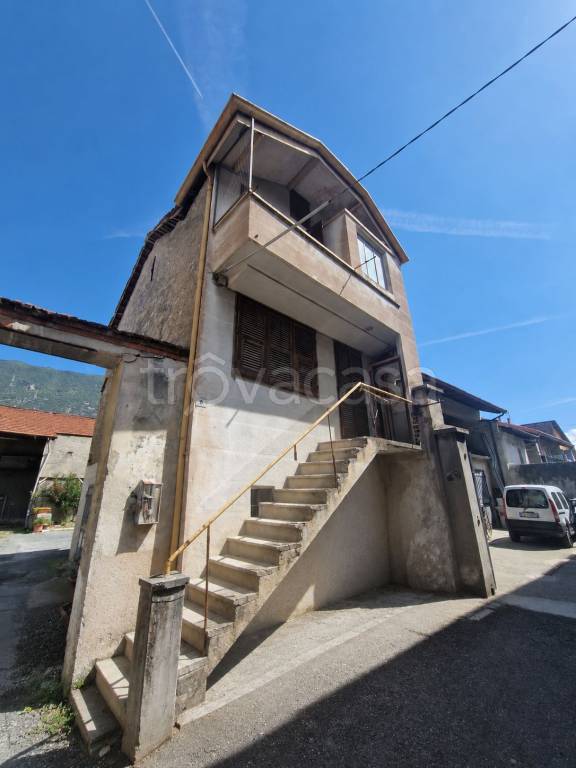 casa indipendente in vendita a Sant'Antonino di Susa