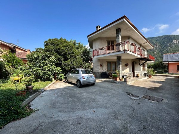 casa indipendente in vendita a Sant'Antonino di Susa