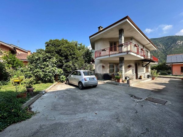 casa indipendente in vendita a Sant'Antonino di Susa