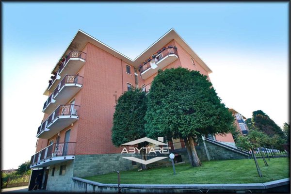 appartamento in vendita a Santena