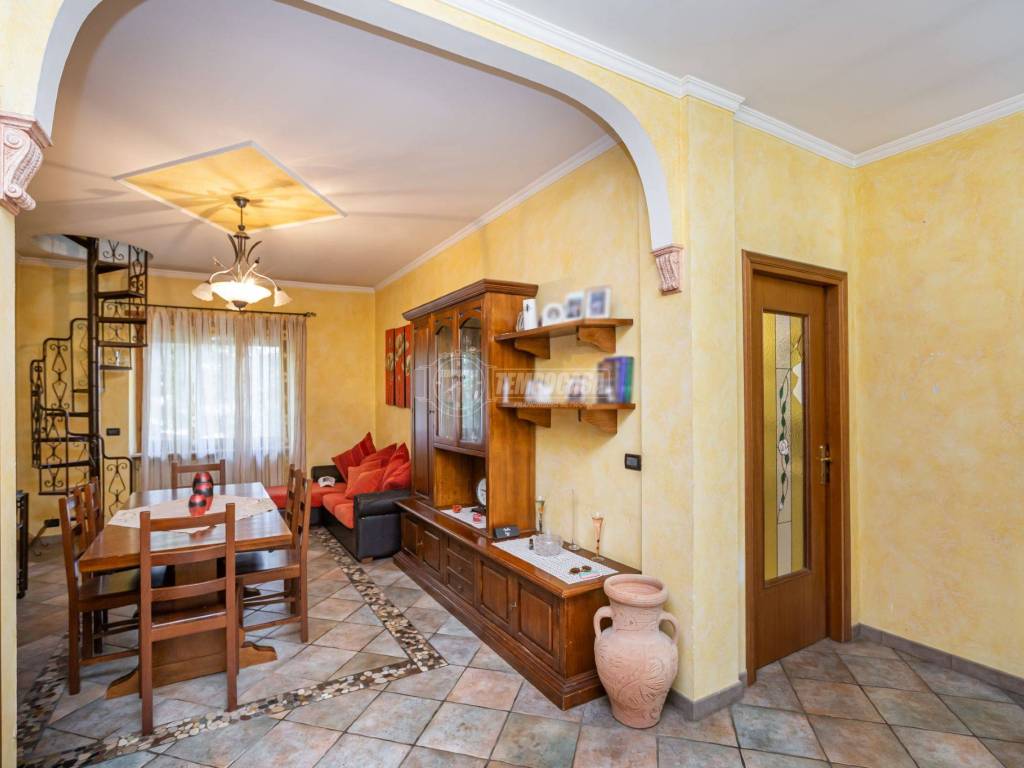 appartamento in vendita a Santena