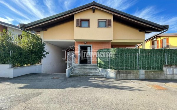 appartamento in vendita a Santena