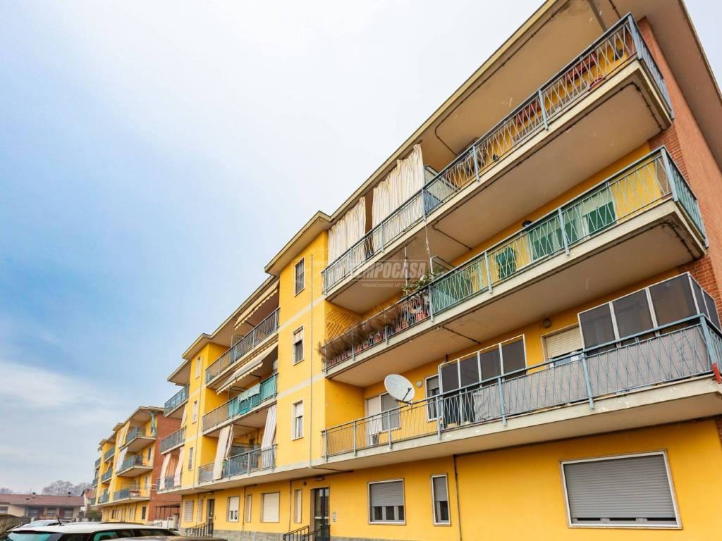 appartamento in vendita a Santena