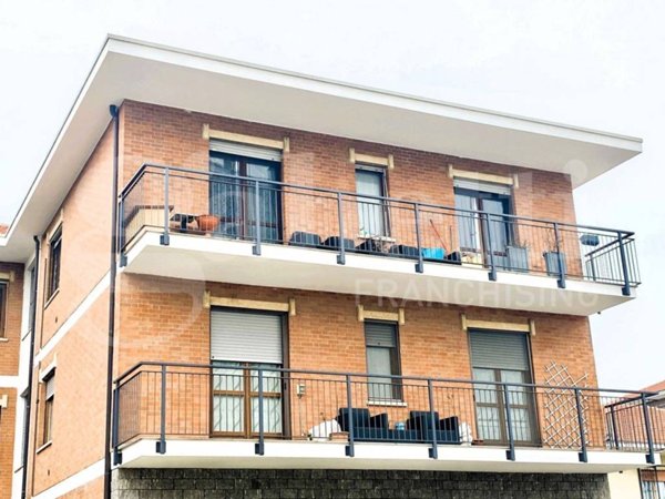 appartamento in vendita a Santena