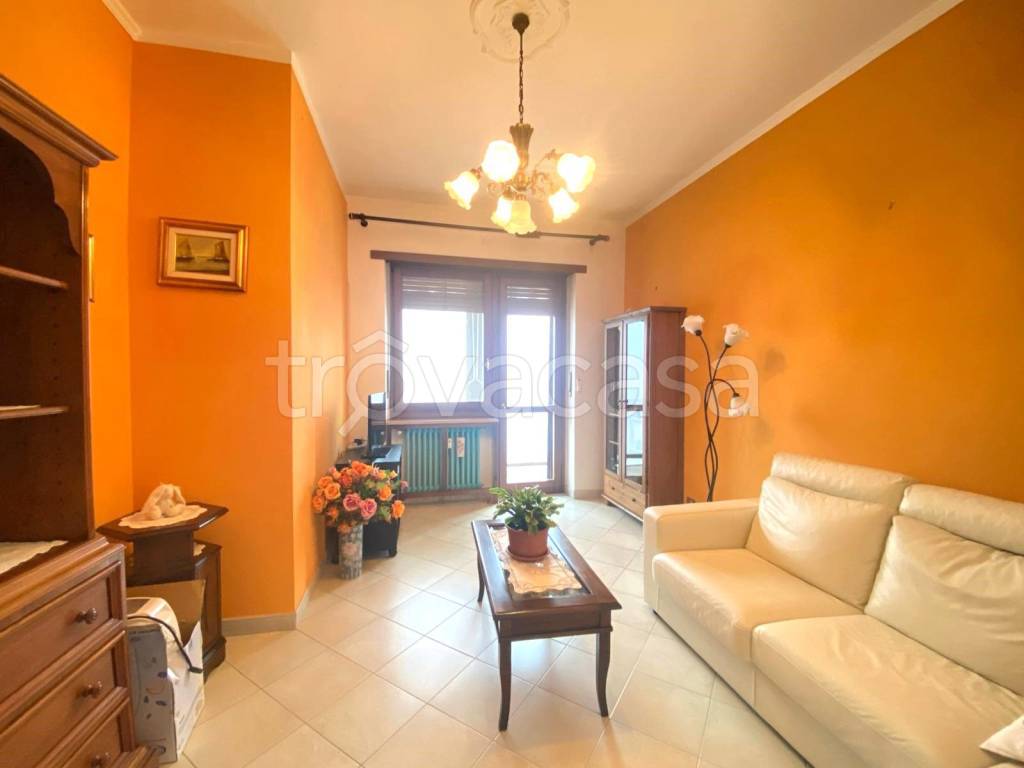 appartamento in vendita a Santena