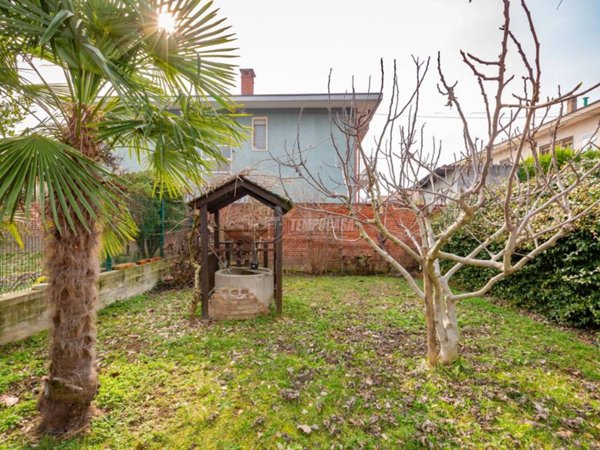 casa indipendente in vendita a Santena
