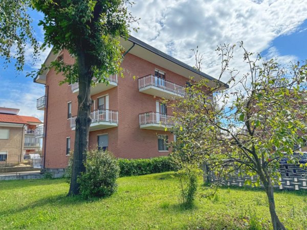 appartamento in vendita a Santena