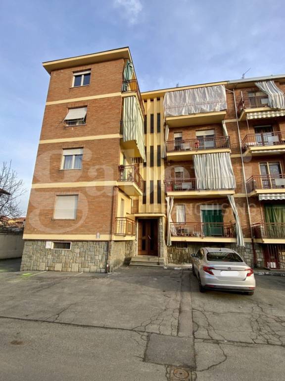 appartamento in vendita a Santena