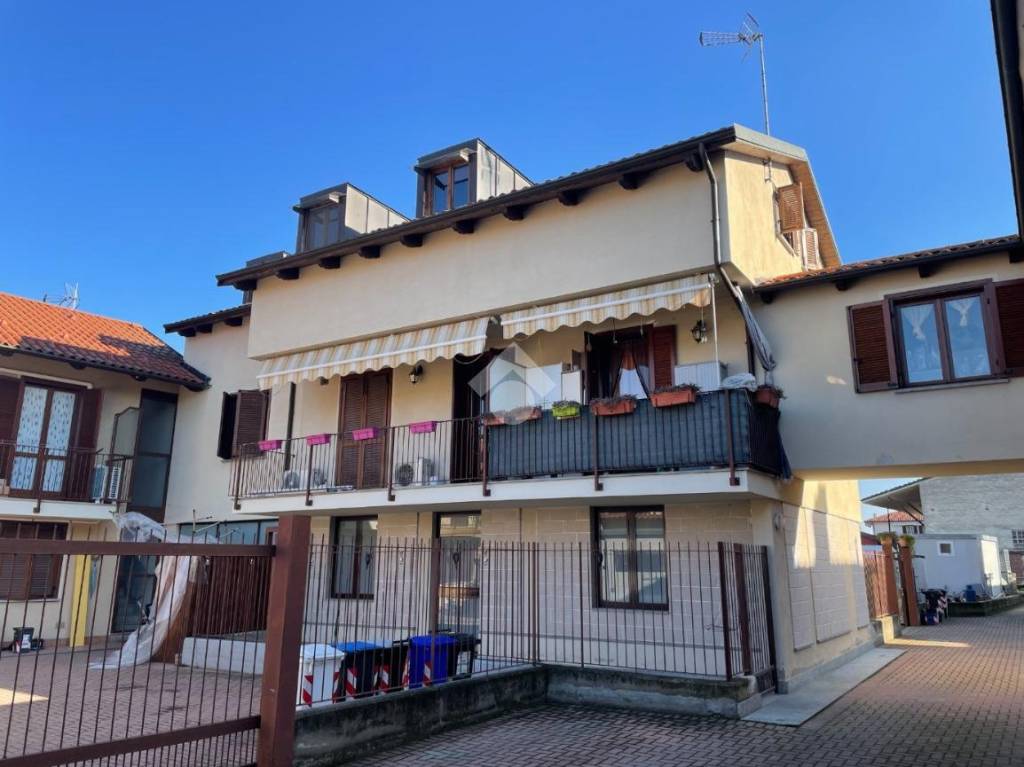 appartamento in vendita a Santena