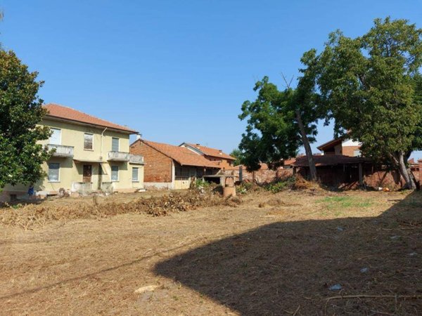 casa indipendente in vendita a Santena