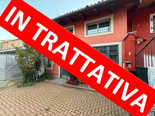 casa indipendente in vendita a Santena