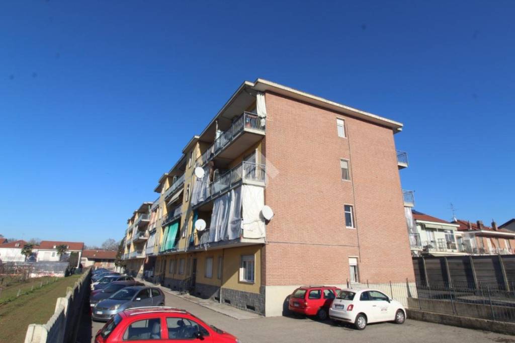 appartamento in vendita a Santena