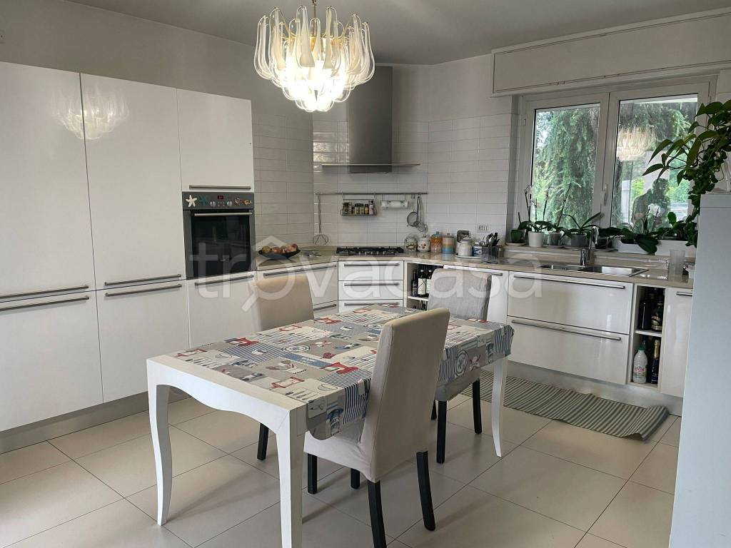 appartamento in vendita a Santena