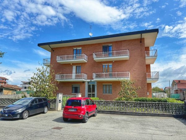 appartamento in vendita a Santena